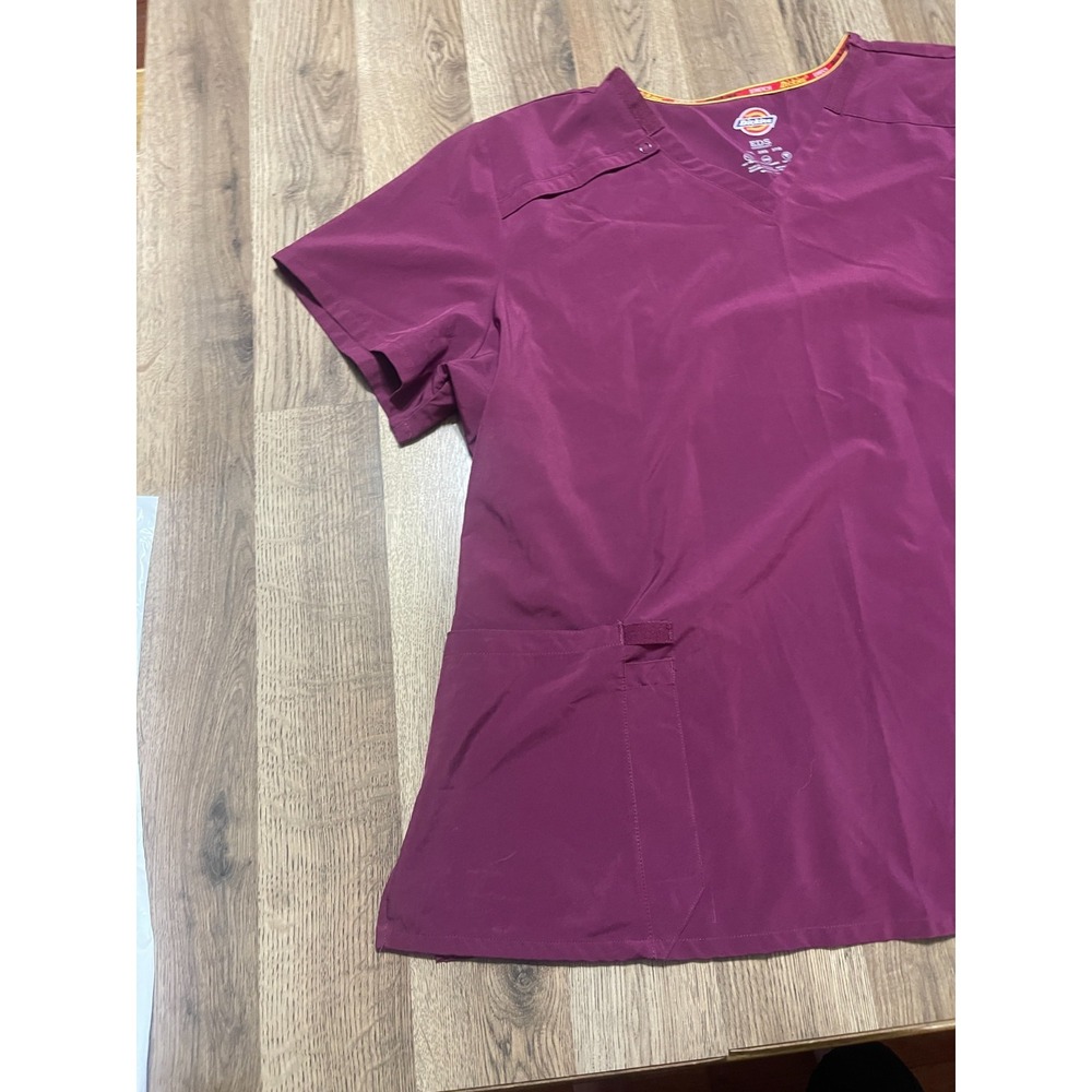 Dickies Shirt, Women's Plus Size 3XL, Burgundy, Short Sleeve, V-neck, Scrub Top - Picture 3 of 11
